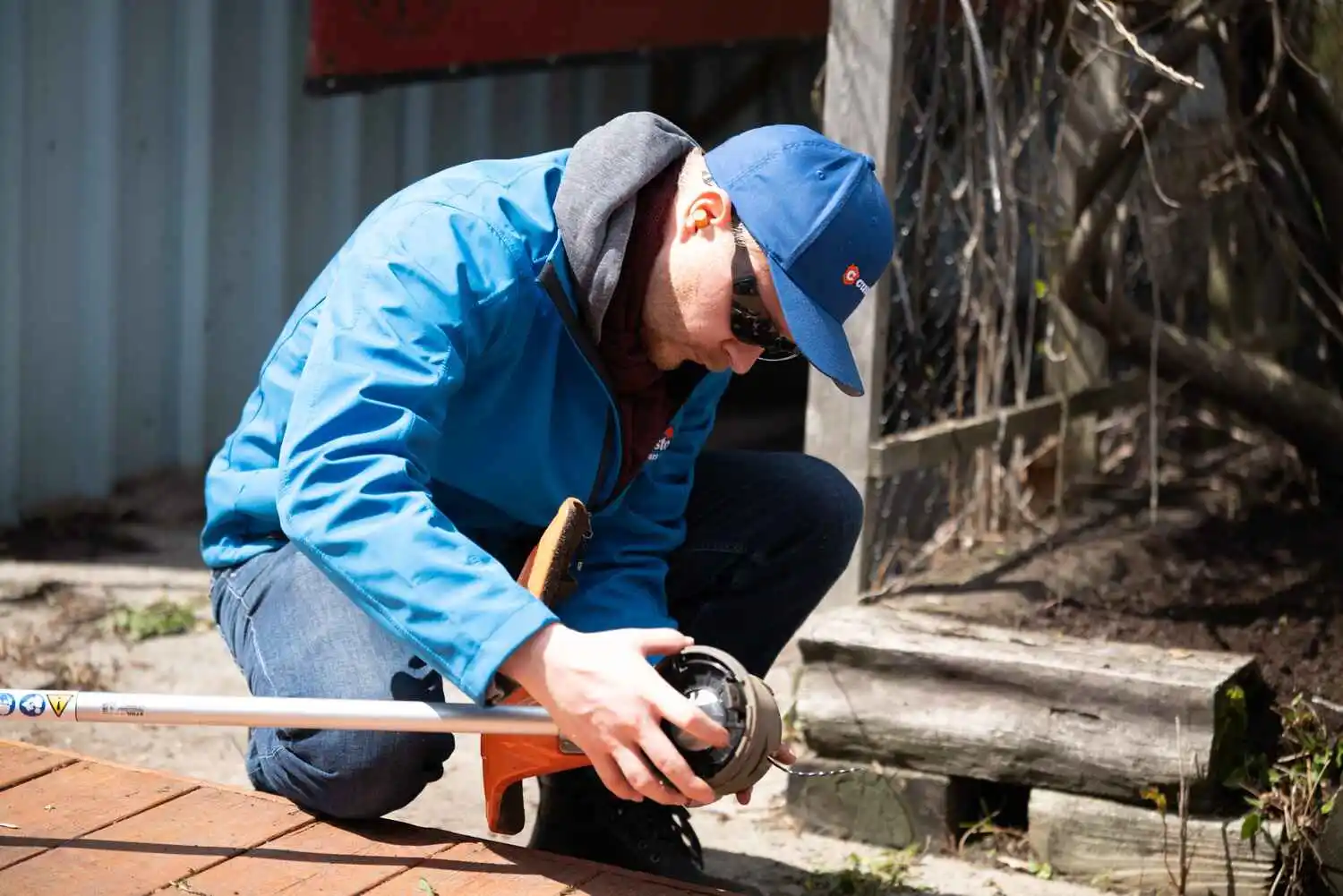 Affordable handyman rates in Canada
