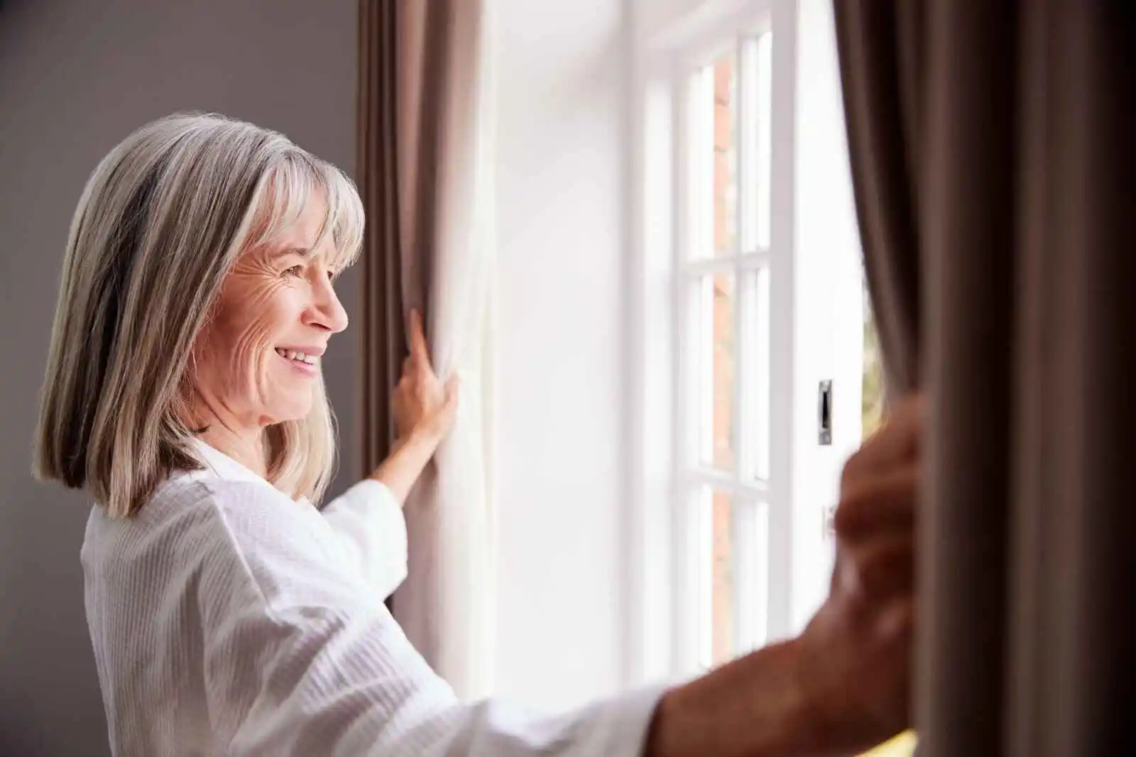 Guide on How To Avoid Streaks When Cleaning Windows In Canada