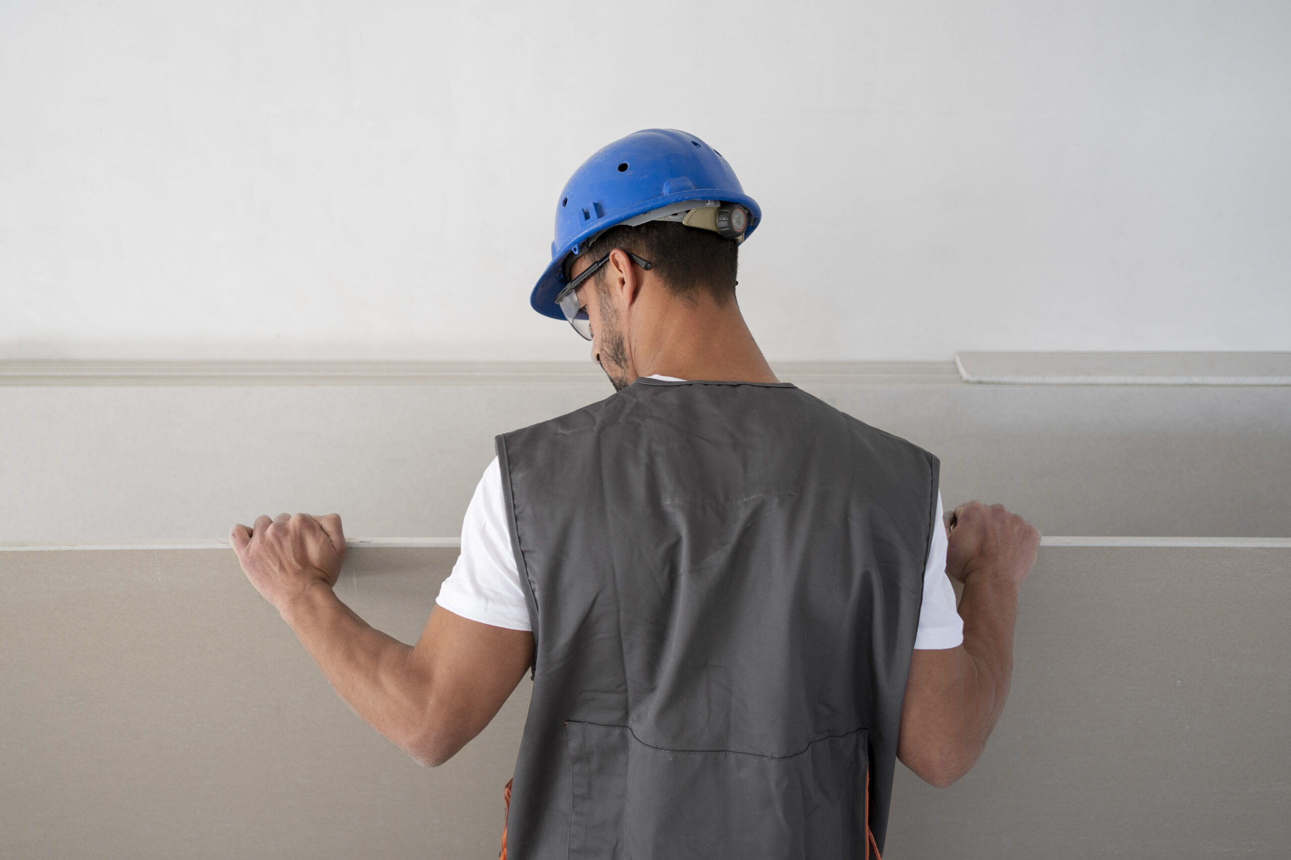 Contracting service by a worker in Custodia Contracting service by a worker in Custodia
