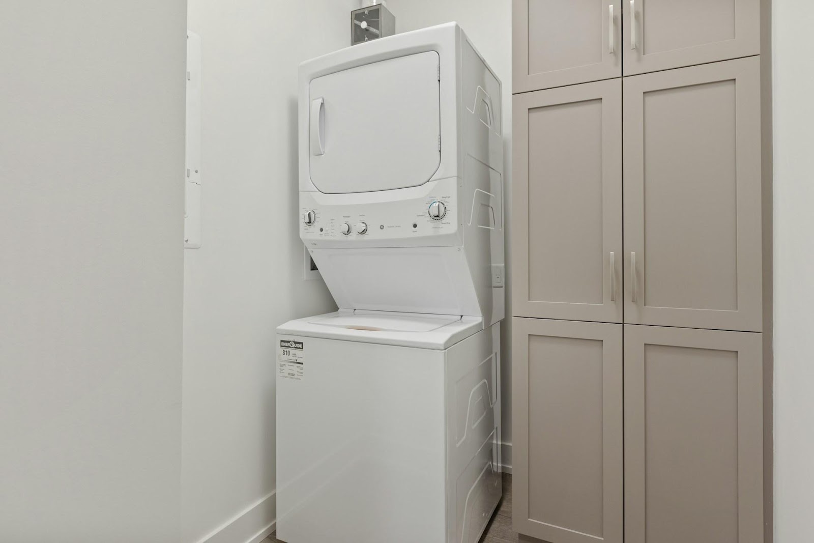 Guide on How Often to Clean The Dryer Vent in Etobicoke?