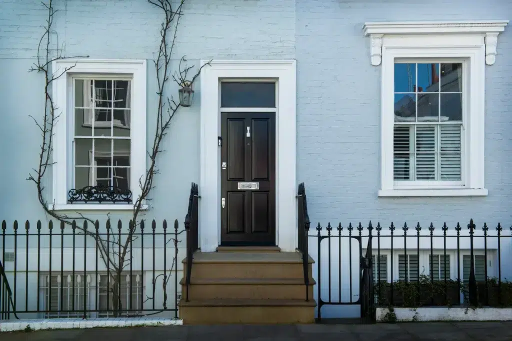 Guide on Can a Front Door be Replaced Without Replacing The Frame